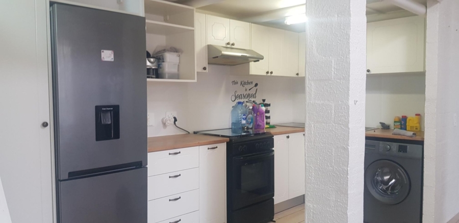 To Let 2 Bedroom Property for Rent in Table View Western Cape